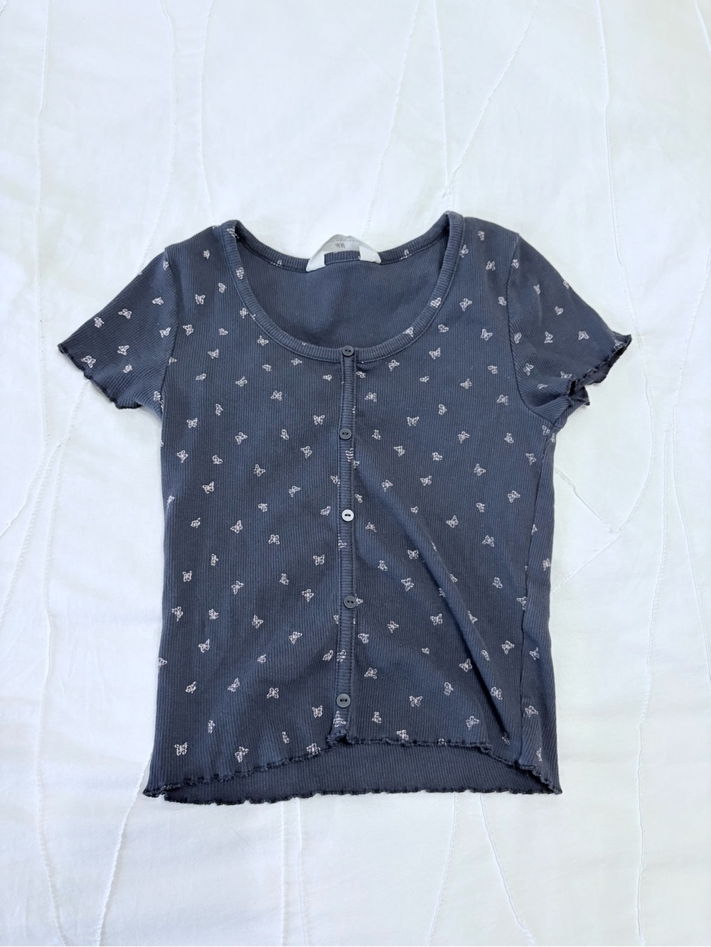 Blue Button-Front Ribbed Tee with Small Butterfly Print for Young girl’s